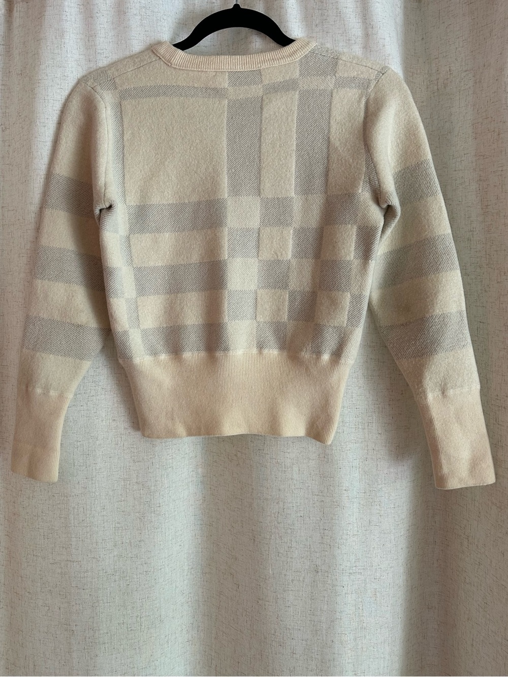 Burberry Sweater Wool Crewneck Cream and Gray Luxury Preppy Old Money Size S - Picture 2 of 10
